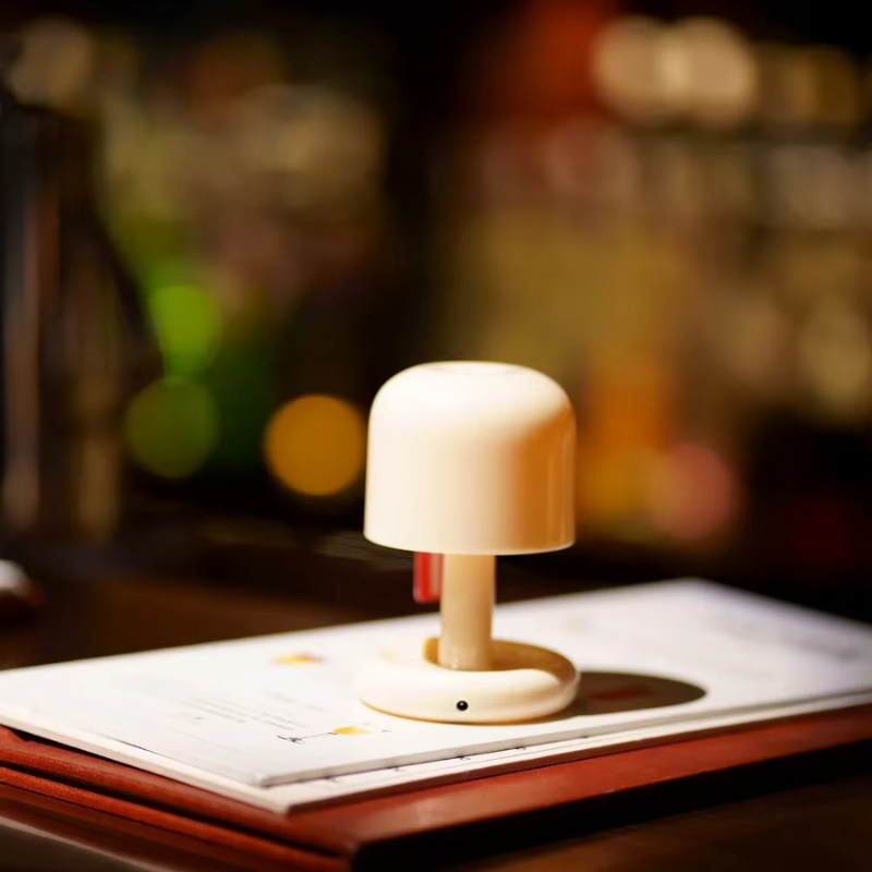 Lampe de Chevet Mini Champignon Rechargeable - LED Tactile USB, Design Moderne & Ambiance Douce
