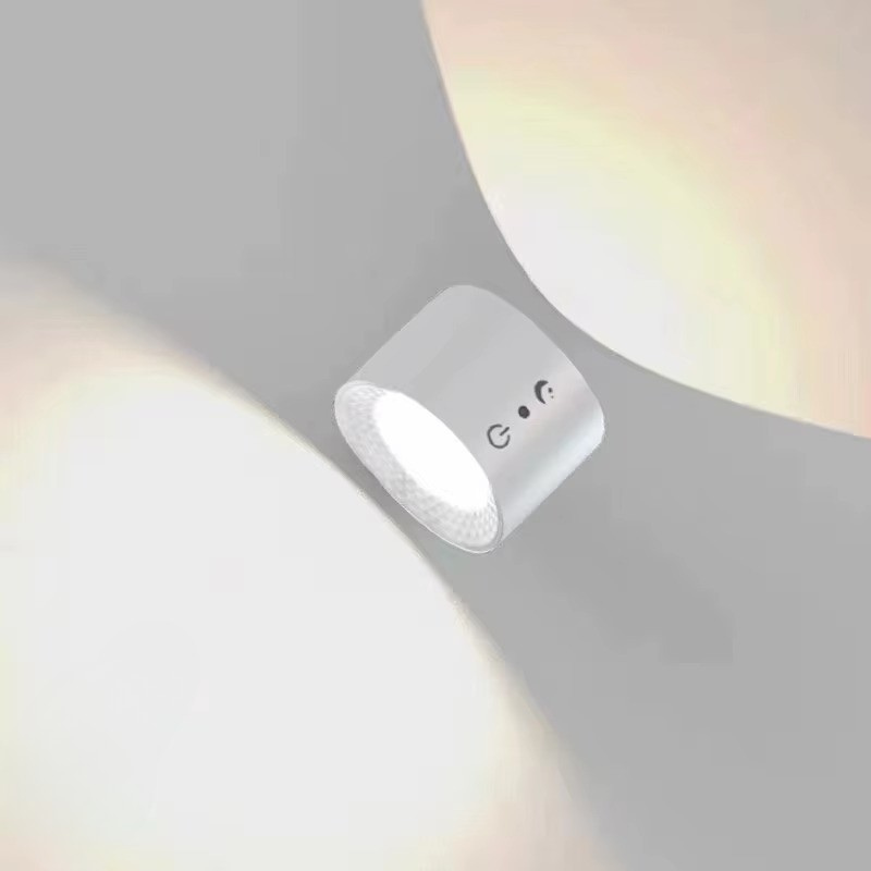 Lampe de Chevet LED Tactile 360° Rotative – Rechargeable USB, Télécommande, Design Moderne et Portable