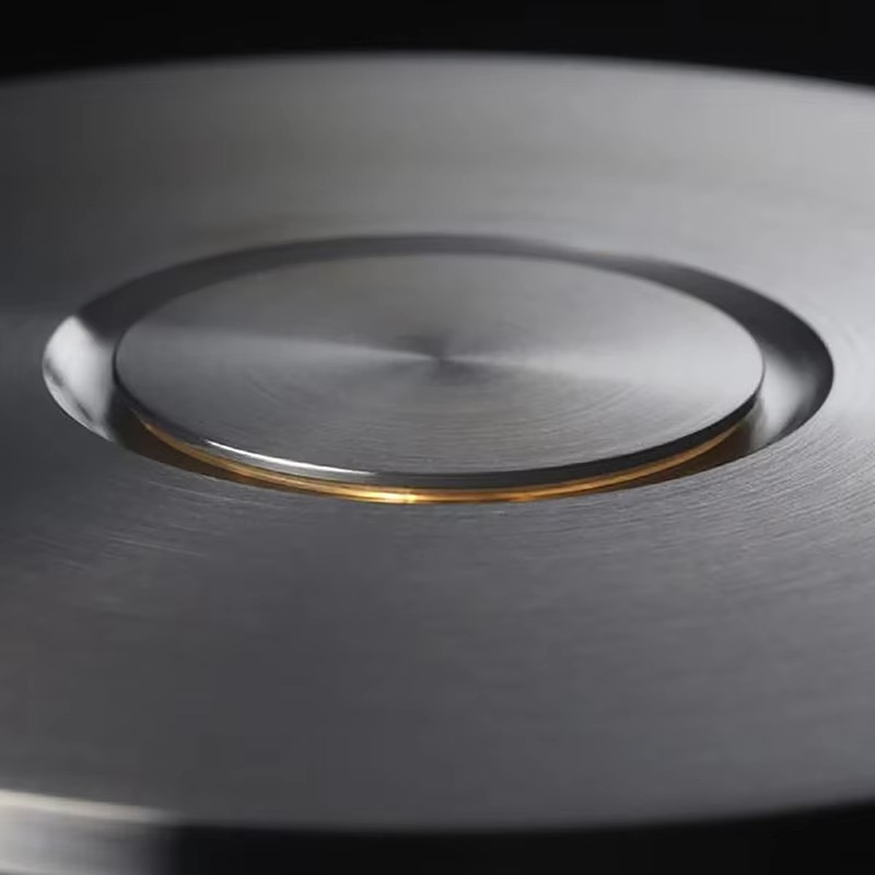 Lampe de Chevet LED Tactile Rechargeable – Design Rétro Industrielle Élégant en Aluminium, Dimmable pour Ambiance Chaleureuse