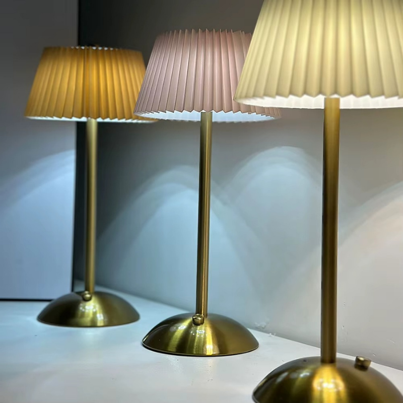 Lampe de Chevet Plissée Rechargeable USB C – Design Élégant, Sans Fil pour Ambiance Douce et Cosy