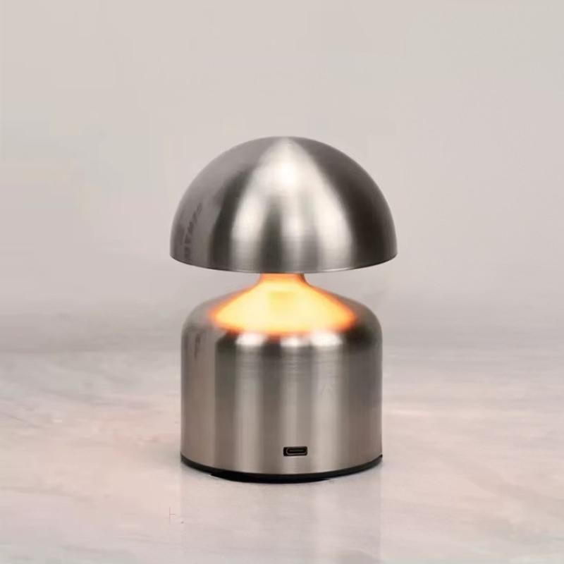 Lampe de Chevet LED Tactile Rechargeable – 3 Couleurs Ajustables, Design Champignon en Métal, Sans Fil Élégant et Cosy