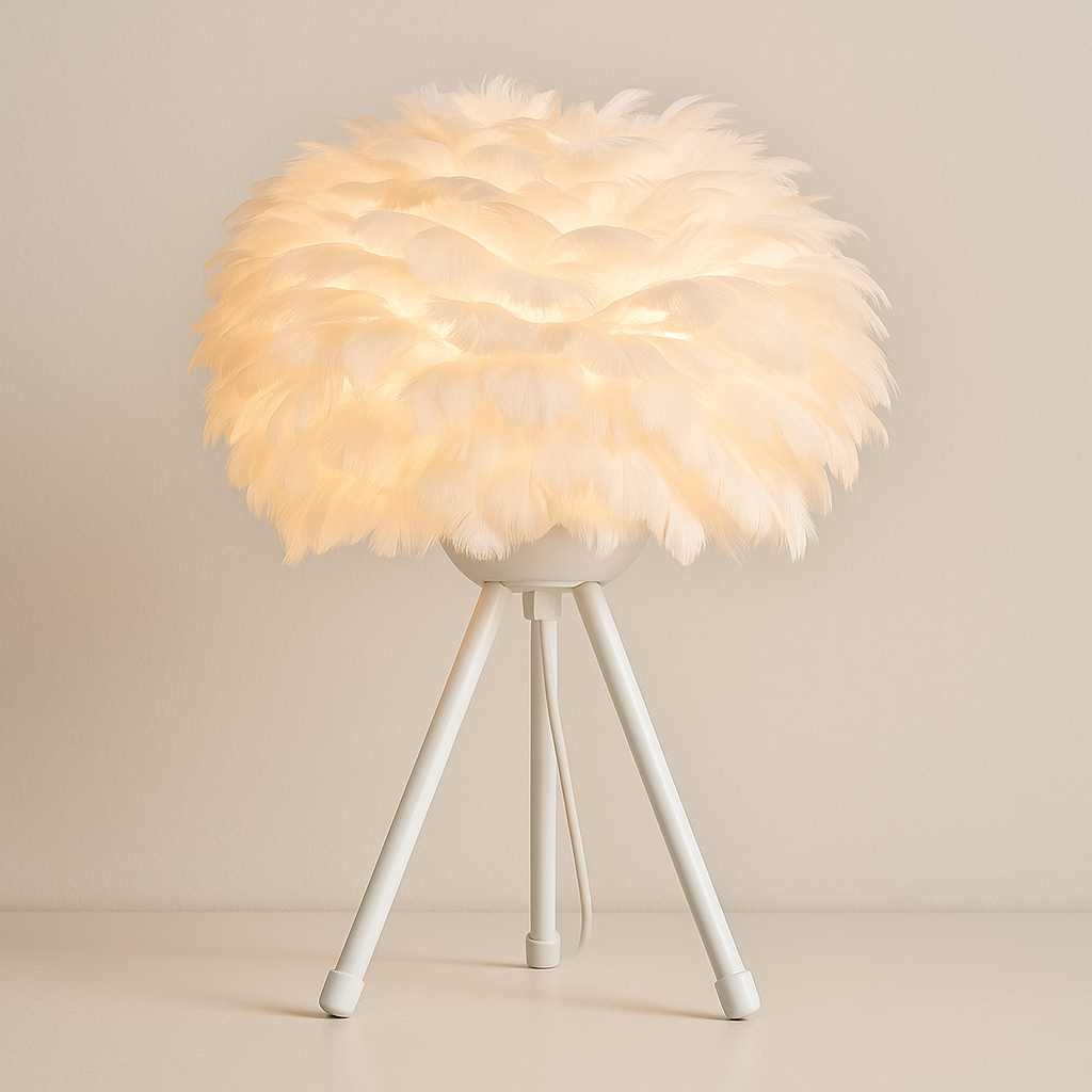 Lampe de Chevet Plumes d’Oie Naturelles – LED Design Nordique sur Trépied Doré, Lumière Douce et Ambiance Romantique