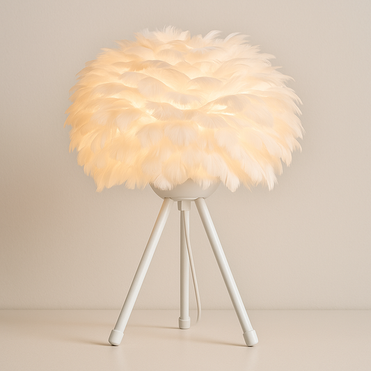Lampe de Chevet Plumes d’Oie Naturelles – LED Design Nordique sur Trépied Doré, Lumière Douce et Ambiance Romantique