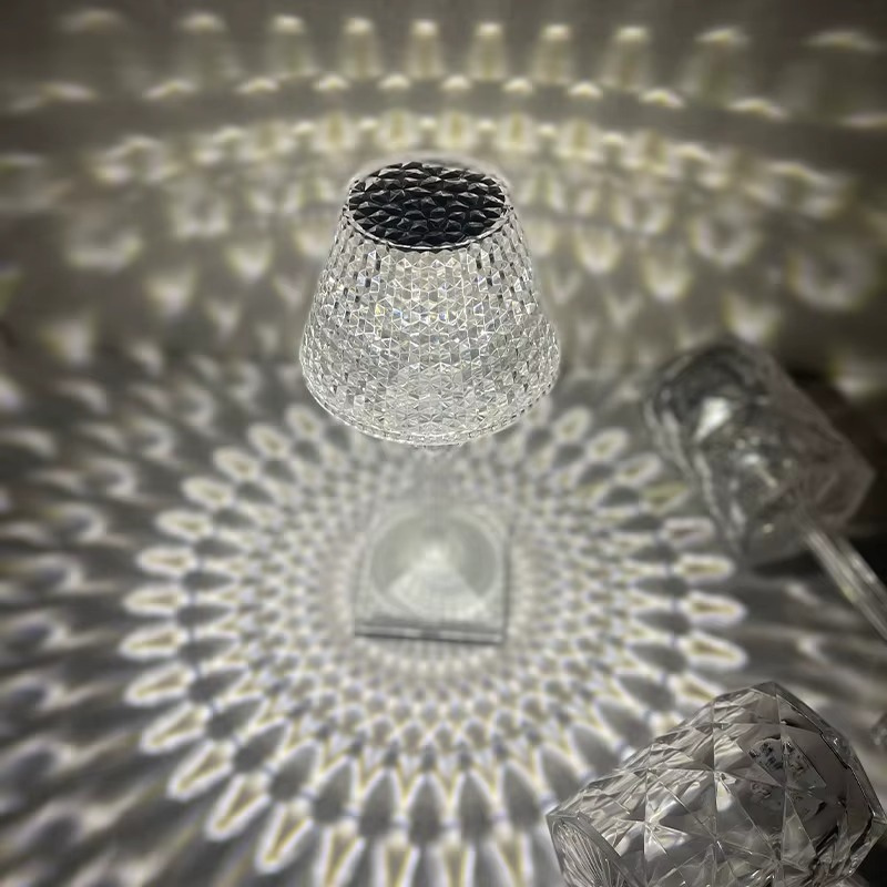 Lampe de Chevet Cristal Rechargeable LED – Effet Diamant 3D, 16 Couleurs pour Ambiance Romantique Élégante