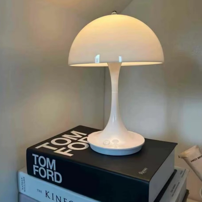 Lampe de Chevet Champignon Nordique - LED Tactile Rechargeable, Design Moderne & Éclairage Dimmable Élégant