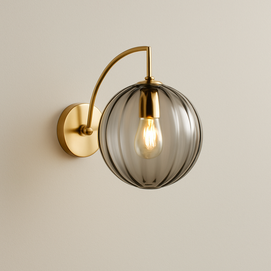 Lampe de Chevet Murale LED Moderne – Globe en Verre Coloré et Finition Dorée, Design Nordique Élégant