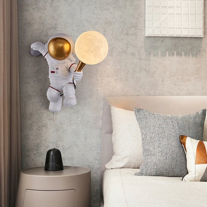 Lampe de Chevet LED Astronaute et Lune – Design Moderne Mural, Lumière Chaude Apaisante pour Ambiance Cosy et Rêves Stellaires Enfant