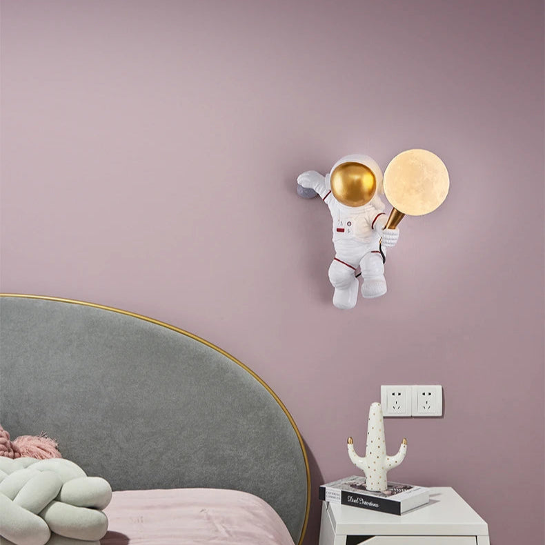 Lampe de Chevet LED Astronaute et Lune – Design Moderne Mural, Lumière Chaude Apaisante pour Ambiance Cosy et Rêves Stellaires Enfant