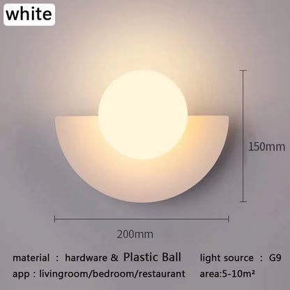 Lampe de Chevet Murale LED Nordique – Demi-Lune Colorée en Métal et Bille Opale, Design Moderne et Ambiance Douce