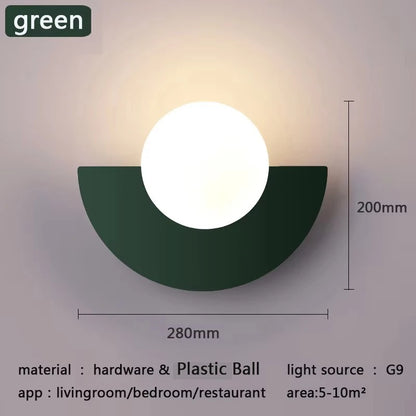 Lampe de Chevet Murale LED Nordique – Demi-Lune Colorée en Métal et Bille Opale, Design Moderne et Ambiance Douce
