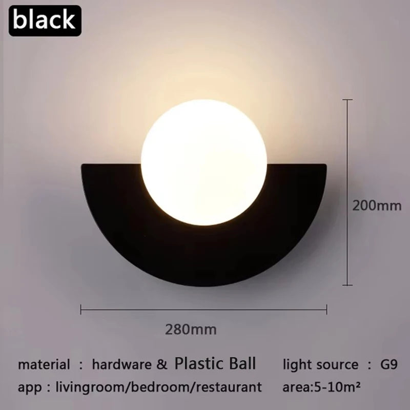 Lampe de Chevet Murale LED Nordique – Demi-Lune Colorée en Métal et Bille Opale, Design Moderne et Ambiance Douce