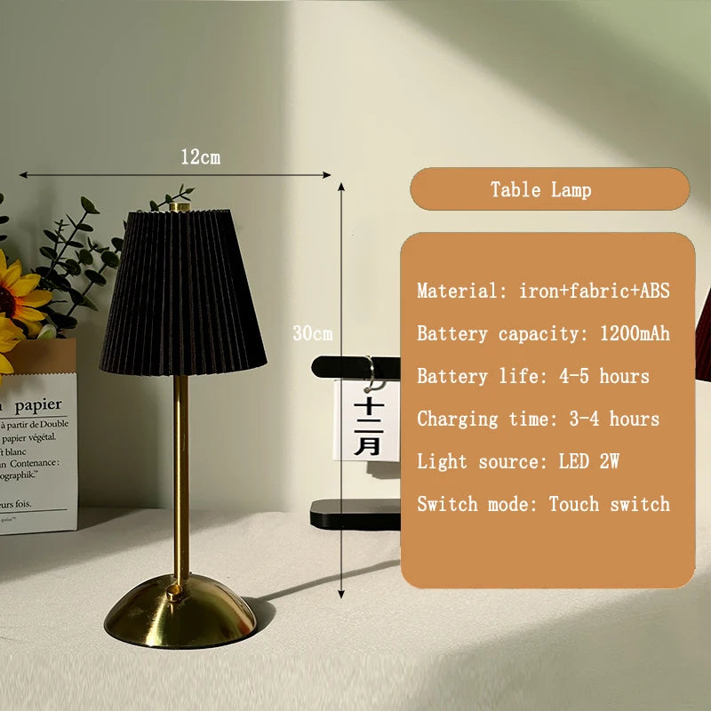 Lampe de Chevet LED Plissée Tactile – Rechargeable USB, Abat-Jour en Tissu Élégant, Éclairage Doux et Cosy